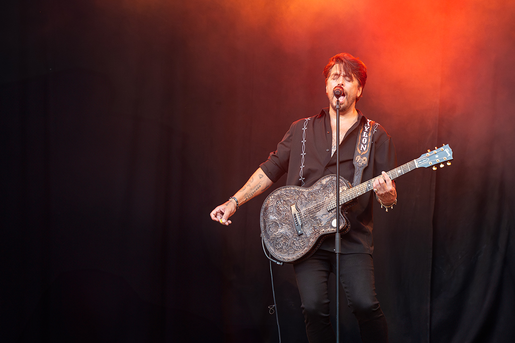 Event fotografie: Optreden van Waylon bij Bevrjidingsfetival Alphen 2024 Fotograaf Roactive