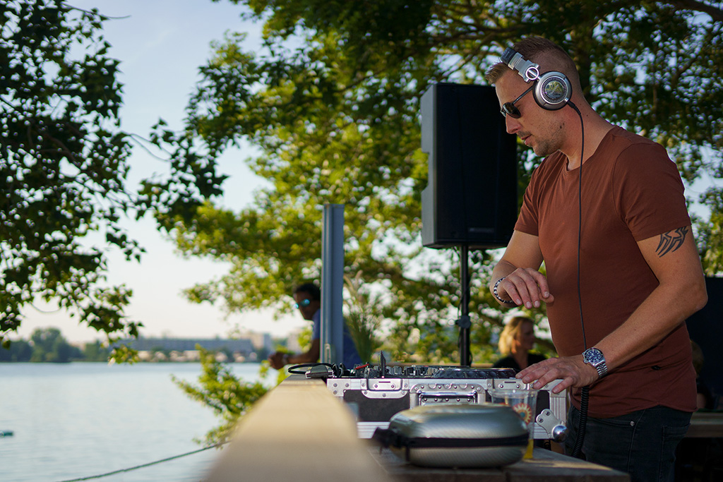 Event fotografie: DJ Donny bij Sunset Alphen aan den Rijn Fotograaf Roactive
